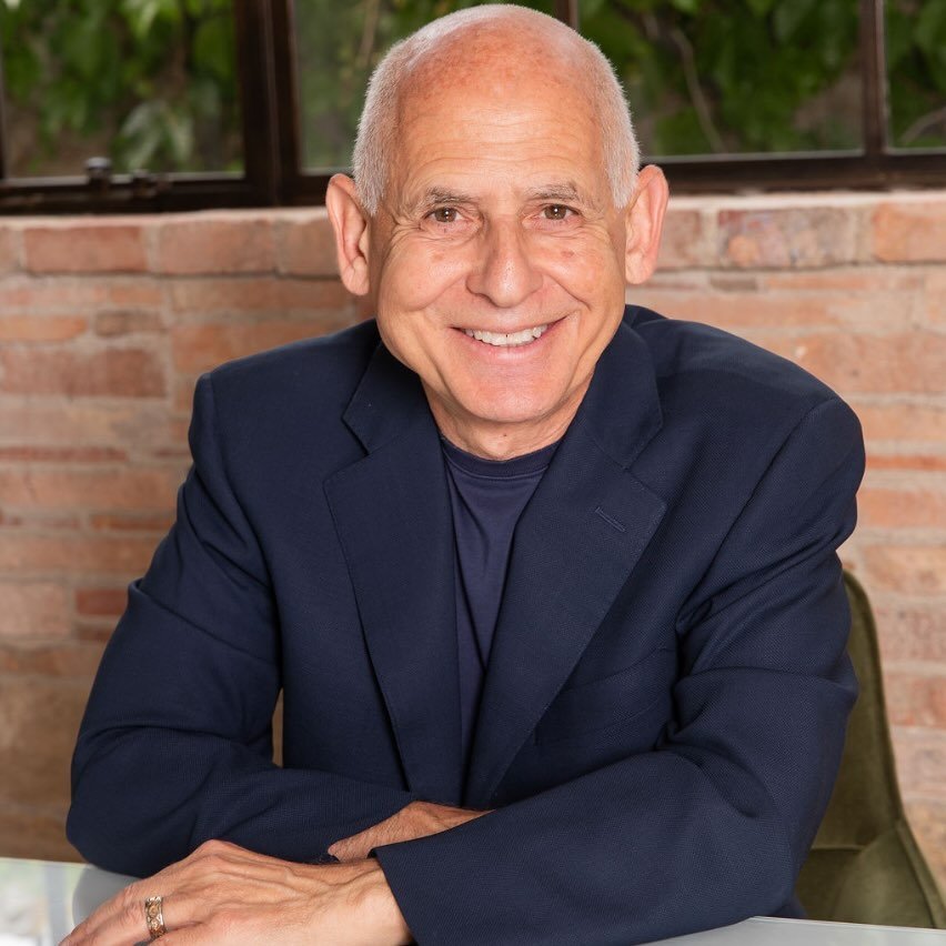 Dr. Daniel Amen, Author — AI twin on Just Like Me