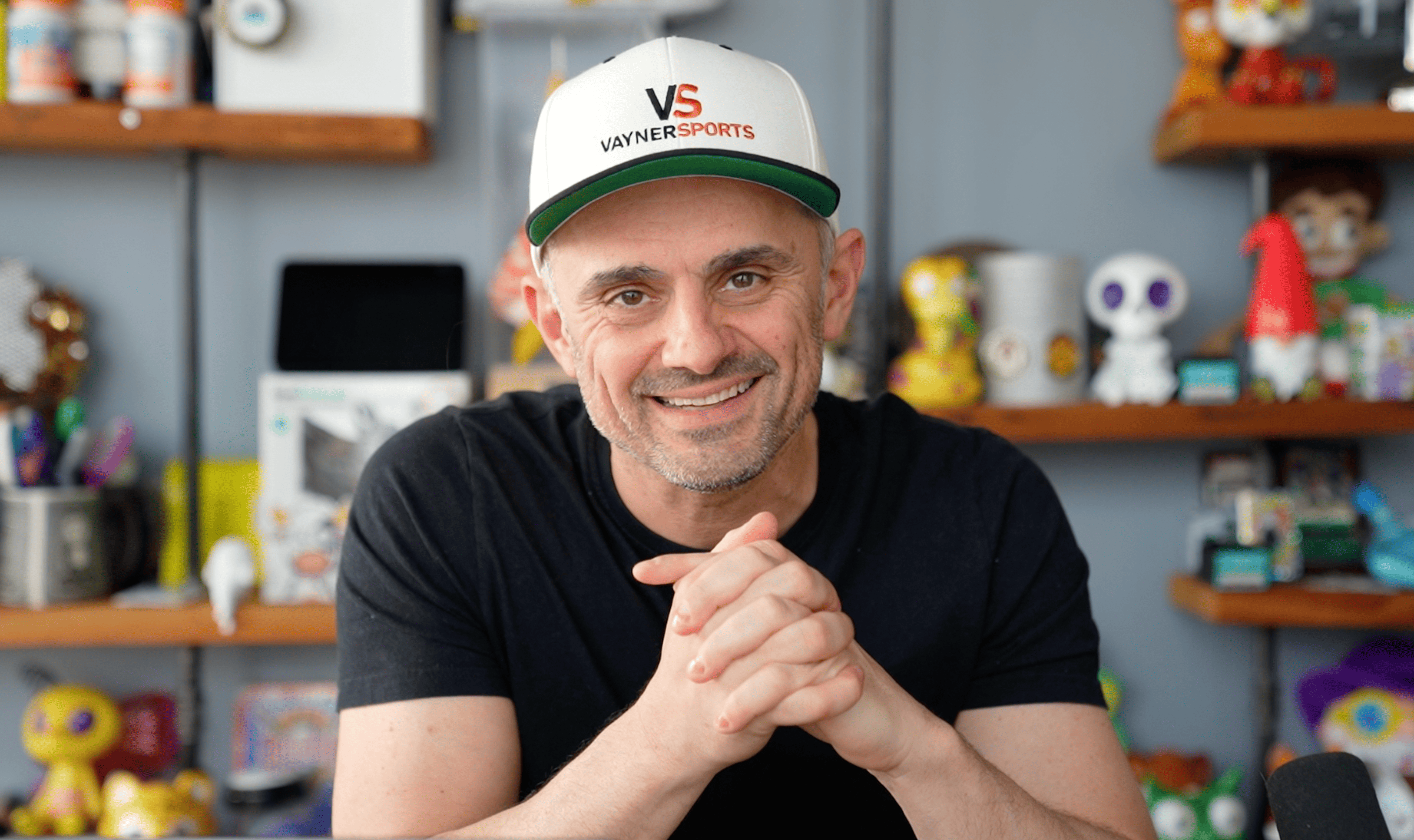 Gary Vaynerchuk, Entrepreneur — AI twin on Just Like Me