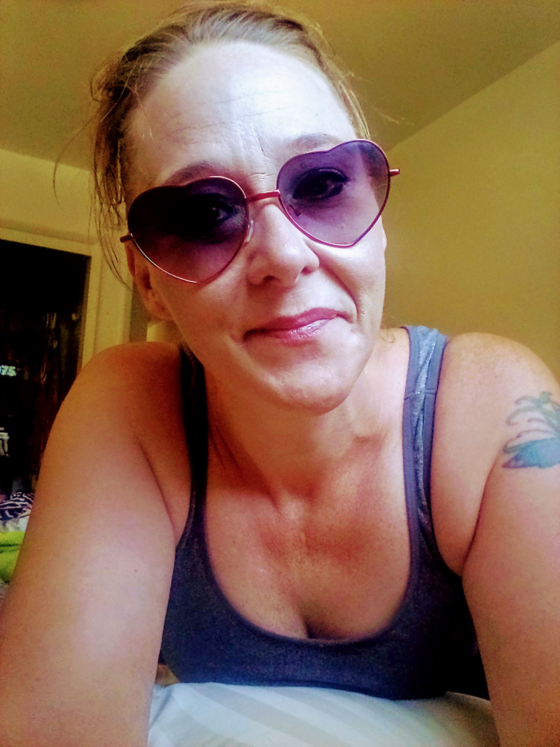 Casey Gold, Gamer and Creative Creator — AI twin on Just Like Me