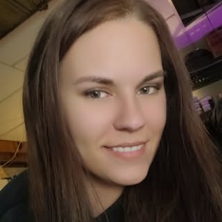 Shannon Wilson, Lifestyle & Wellness Enthusiast — AI twin on Just Like Me