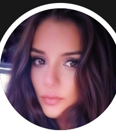 Crystal Tolleson, Country Lifestyle & DIY Creator healthy living w supplements and natural remedies, Beauty coach ,marriage coach — AI twin on Just Like Me