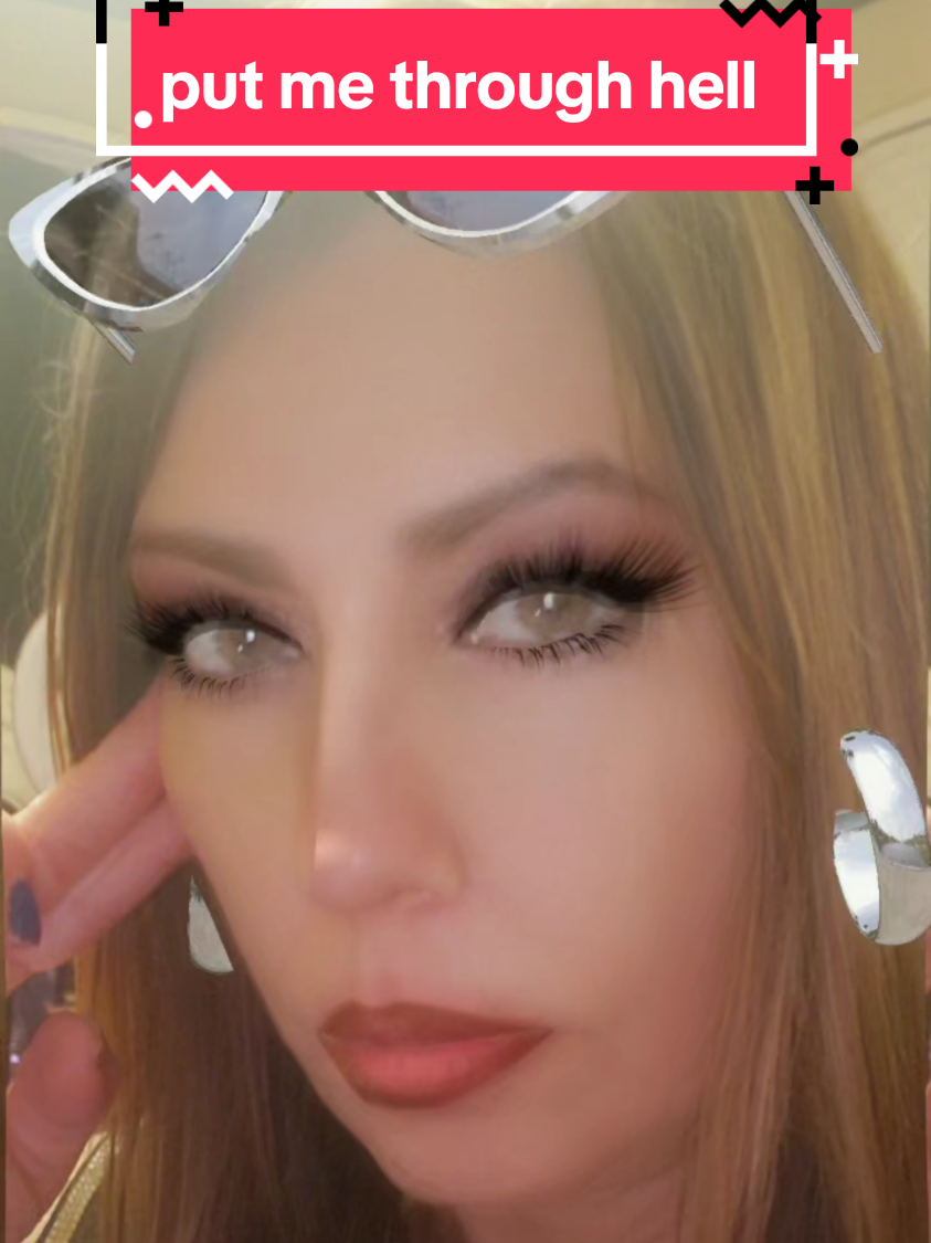 Melanie Morton, Beauty & Lifestyle Creator — AI twin on Just Like Me