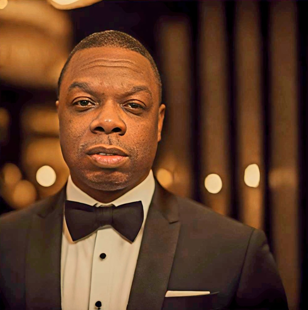 Marcus, Money & Career Coach — AI twin on Just Like Me